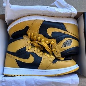 Jordan 1 Retro High Pollen